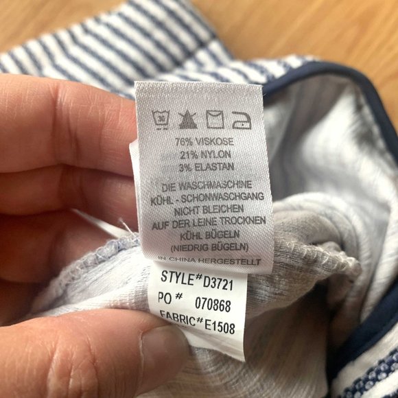 RACHEL ZOE Blue White Pinstripe Nautical Stretch Cropped Ankle Pant Sz 6 - Picture 9 of 11